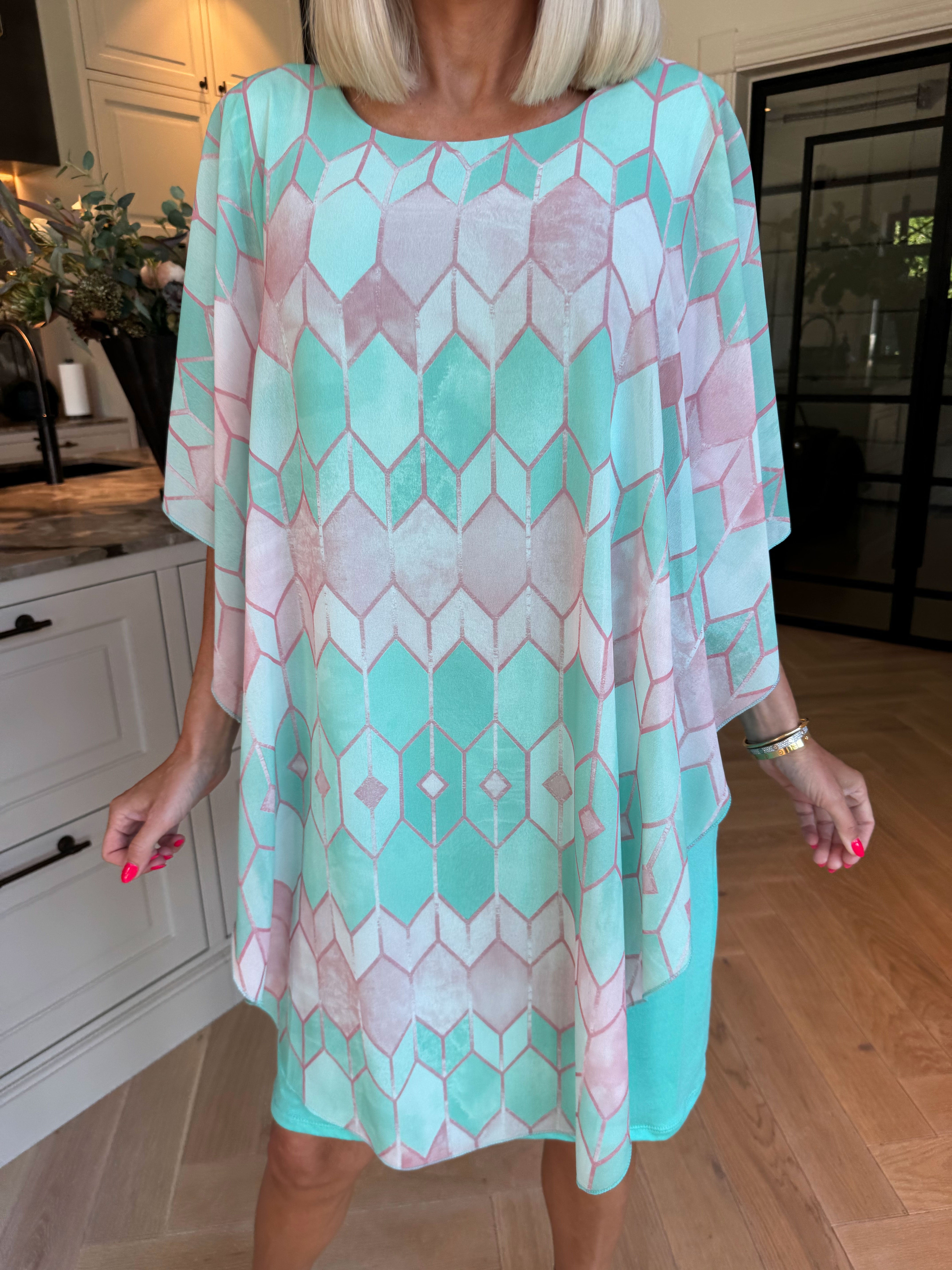 Kenya Pattern - Kjole med et let mønstret chiffonstykke